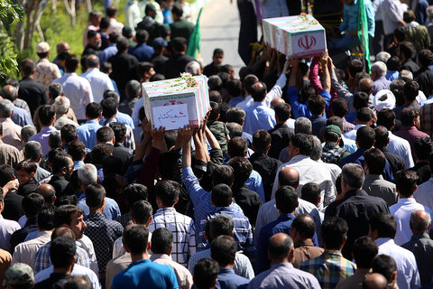 تشییع و خاکسپاری سه شهید گمنام در شهر طالخونچه