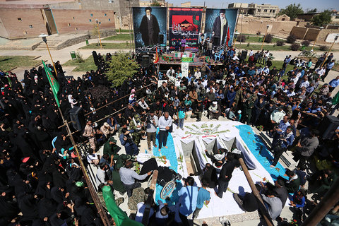تشییع و خاکسپاری سه شهید گمنام در شهر طالخونچه