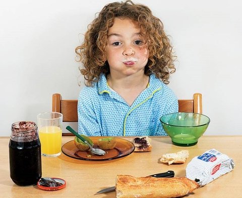 خوردن صبحانه کودکان را باهوش تر می کند