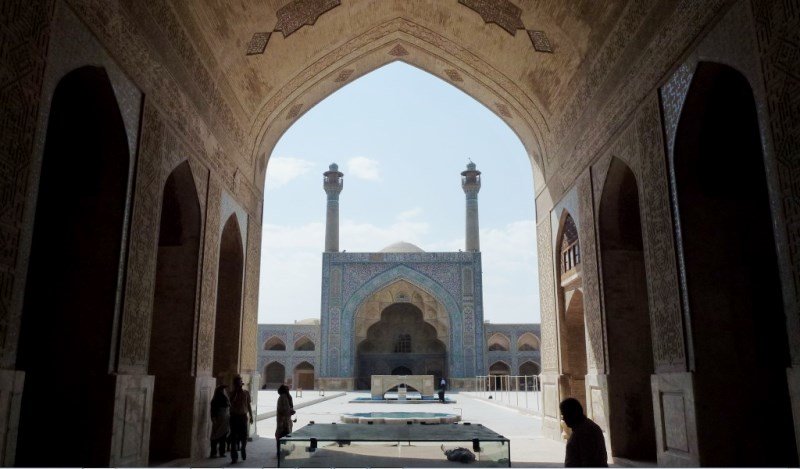 اجرای ۴ طرح مرمتی در مجموعه جهانی مسجد جامع عتیق اصفهان