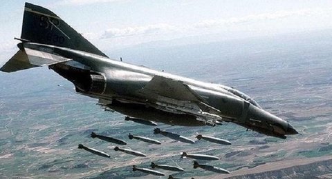 ادامه حملات جنگنده‌های روسی به مواضع داعش در دیرالزور