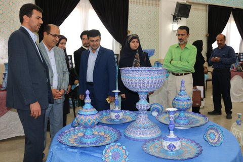 نمایشگاه اقتصاد مقاومتی در حرم زینبیه اصفهان