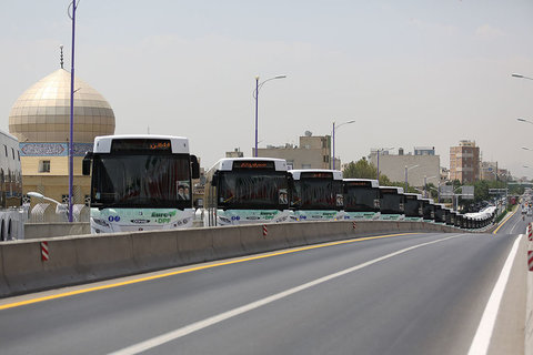 رونمایی از یکصد دستگاه اتوبوس یورو ۴و آغاز عملیات اجرایی خط اتوبوس تندرو خیابان امام خمینی