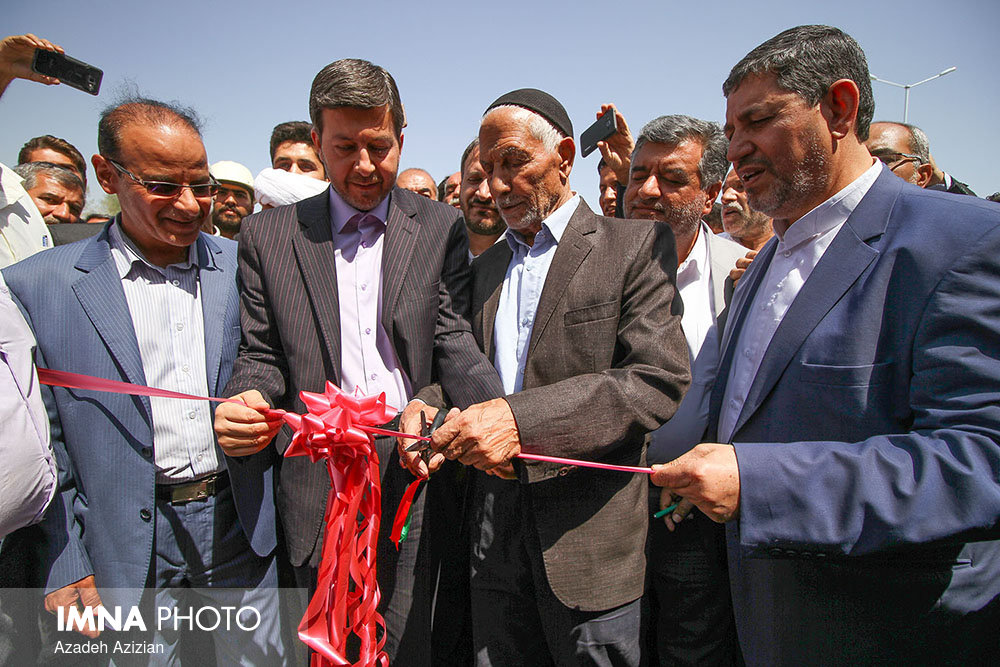 افتتاح تقاطع غیر همسطح شهدای اشکاوند در ایستگاه هفتاد هر هفته چند افتتاح