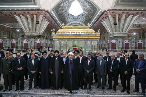 تجدید میثاق رییس جمهور و اعضای دولت با آرمان های امام راحل و شهیدان