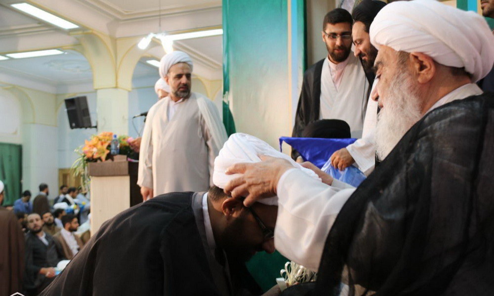 جشن بزرگ عمامه گذاری طلاب در اصفهان برگزار می‌شود