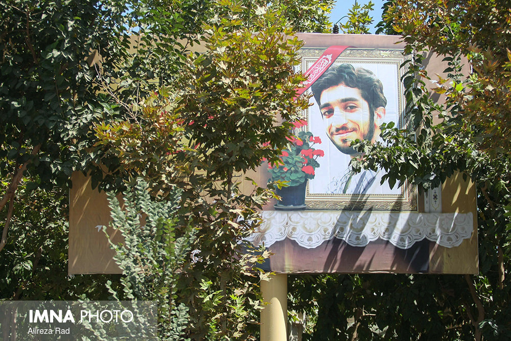 آماده سازی فضای شهر برای تشییع شهید حججی