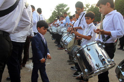 گردهمایی بزرگ موزیک هیئت‌های مذهبی در گلزار شهدای رهنان