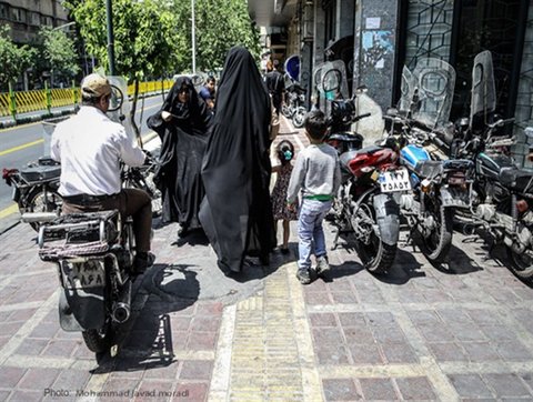 پیاده روی در تهران عذاب آور است

