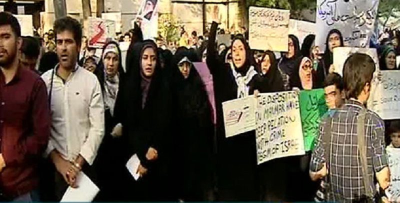 تجمع اعتراض آمیز دانشجویان تهرانی در حمایت از مسلمانان میانمار