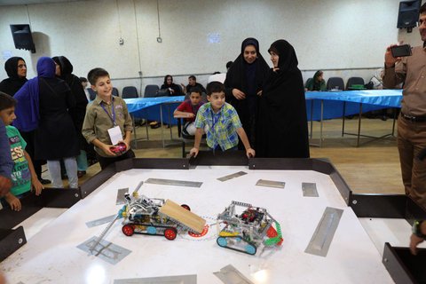 هفتمین المپیاد کشوری ربات‌های آموزشی آریاناکاپ در اصفهان برگزار شد