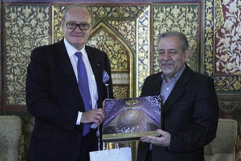 ۱۲۷ طرح ۱۰ میلیارد یورویی در اصفهان آماده واگذاری به سرمایه‌گذاران است