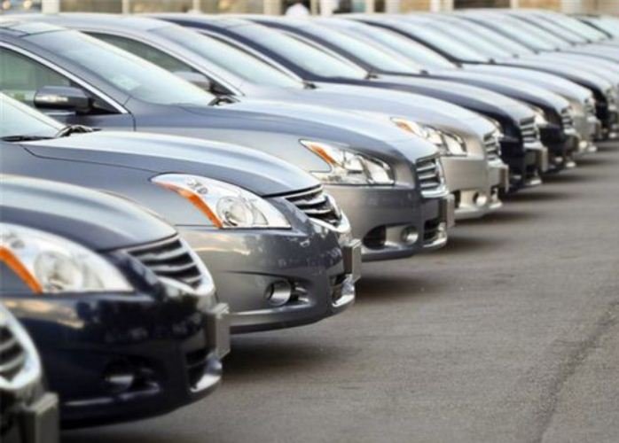 فروش مزایده‌ای ۳۵ خودرو خارجی در گمرکات بوشهر