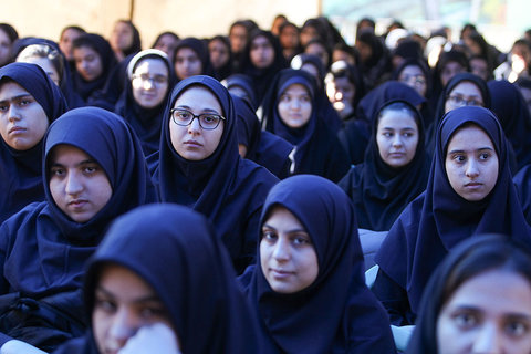 آغاز سال تحصیلی جدید و زنگ بازگشایی مدارس-دبیرستان شهید غفاری 
