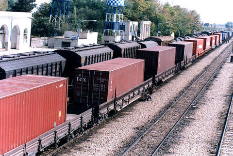 افزایش قابل توجه حمل محصولات فولاد مبارکه توسط راه آهن