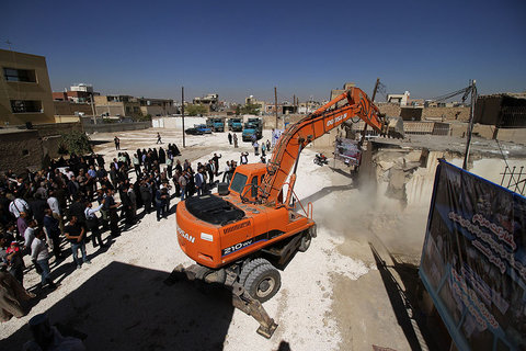 آغاز عملیات اجرایی احداث ۷۴ واحد مسکونی در همت آباد اصفهان با حضور وزیر راه وشهر سازی 