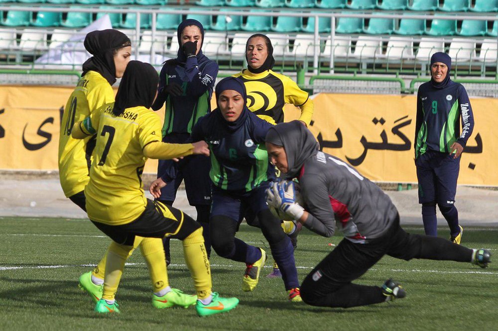 اصفهان پتانسیل سه تیم فوتبال بانوان را ندارد/ هنوز انفرادی تمرین می‌کنم
