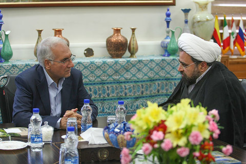 دیدار شهردار اصفهان با مدیران استانی و مهمانان خارجی 