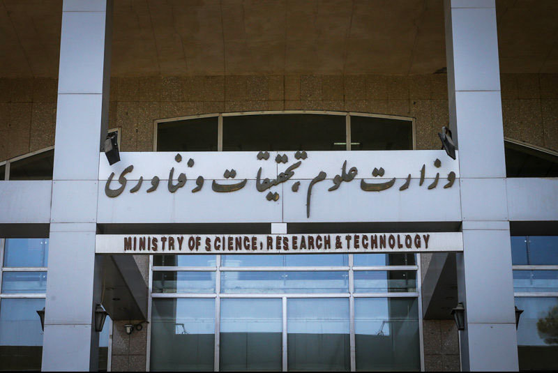 دست های پشت پرده دانشجویان را تحریک می کنند/ انتخاب وزیر غیر تهرانی توجه به شایسته سالاری
