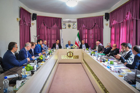 دیدار و گفتگوی مدیرعامل و اعضای هیأت مدیره بانک شهر با شهردار اصفهان