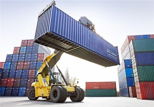 صادرات غیرنفتی ۲۲ درصد افزایش یافت/ تراز تجاری مثبت شد