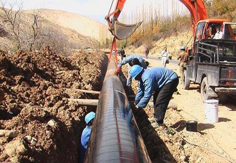 اجرای ۶ کیلومتر شبکه آب و فاضلاب در نجف آباد
