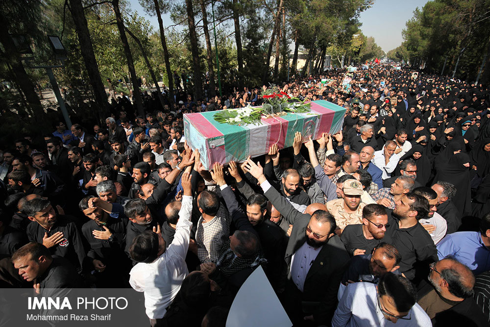 مراسم تشییع شهدا در اصفهان آغاز شد