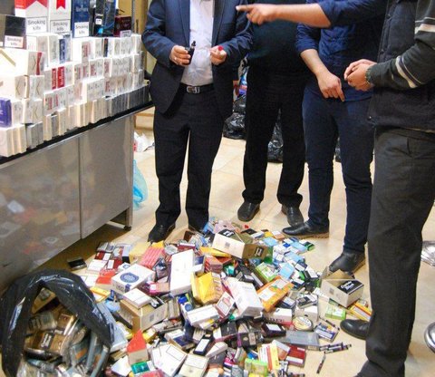 کشف ۵۰۰۰ نخ سیگار قاچاق در خمینی‌ شهر