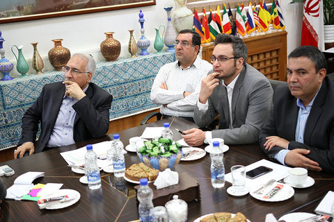 دیدارهییت بازرگانی آلمانی با شهردار و اعضای کمسیون گردشگردی اتاق بازرگانی اصفهان