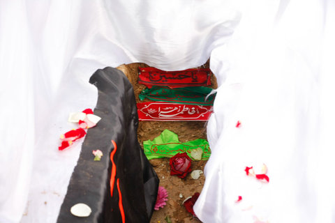 مراسم تشییع شهیدهشت سال دفاع مقدس غلامرضا یبلویی - نجف آباد