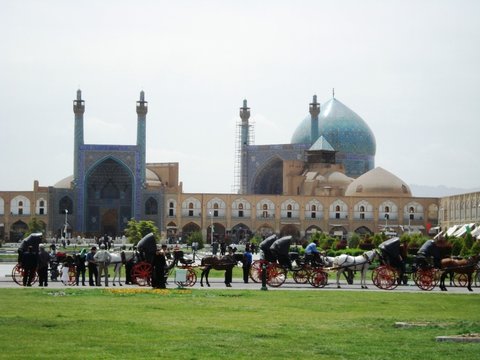 آغاز مرحله دوم بهسازی سرویس های بهداشتی مسجد امام اصفهان