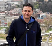 «باغ سیب» برای کودکان ایرانی ساخته شد