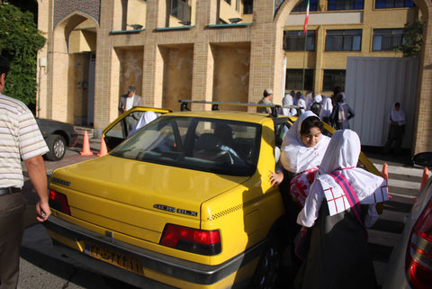 سرویس‌دهی ۱۰ هزار خودرو به ۷۲ هزار دانش آموز اصفهانی 