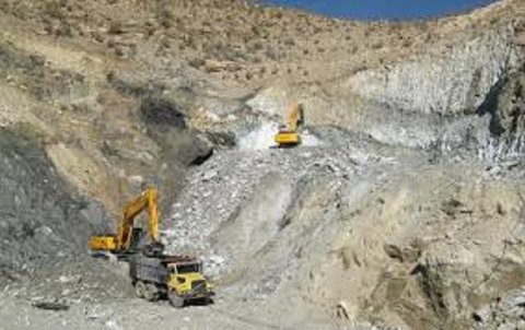 انتقاد نسبت به فعالیت معدن «سنگ سبز» در حریم شهری تهران