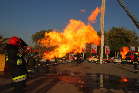 انجام ۴۲۵ ماموریت آتش‌نشانی در خمین در نیمه نخست امسال