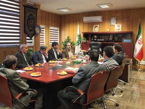  شهرداری و شورای شهر مبارکه از نویسندگان حمایت می کند