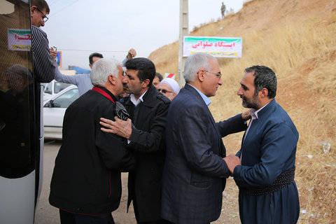 ورود کاروان همدلی اصفهان به مناطق زلزله زده غرب کشور