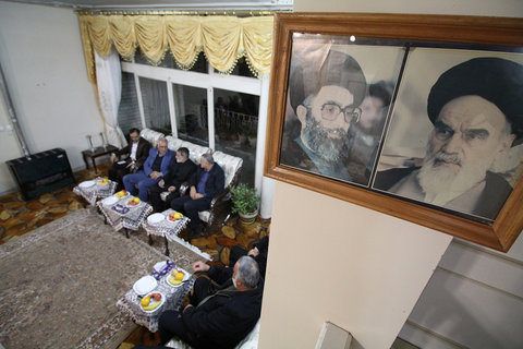 دیدار شهردار اصفهان با خانواده های شهدا و جانبازان 8 سال دفاع مقدس- ۷ آذر ۱۳۹۶ 