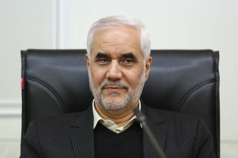 استاندار اصفهان قهرمانی ایزی پایپ کاشان را تبریک گفت