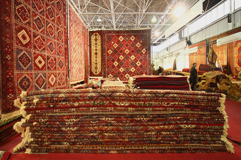نمایشگاه اصفهان نمایشگر نقش‌های خیال انگیز فرش دستباف می شود