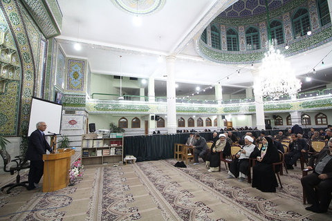 حضور شهردار اصفهان در مسجد امام صادق آتشگاه به مناسبت میلاد پیامبر اکرم(ص)‎