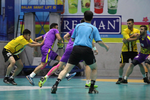 سپاهان اصفهان ۲۶ - نیروی زمینی تهران ۲۷