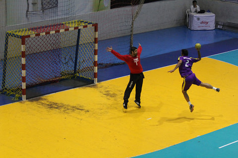 سپاهان اصفهان ۲۶ - نیروی زمینی تهران ۲۷