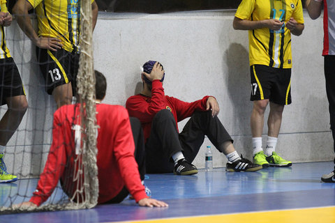 سپاهان به نیروی زمینی باخت/ شعار «حیا کن، رها کن» علیه طاهری!