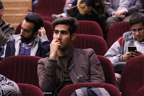 نشست دانشجویی با عنوان «دانشگاه و وعده های دولت»