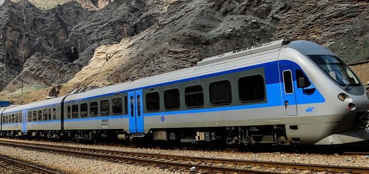 1st Tehran-Isfahan Tourist Train Launched