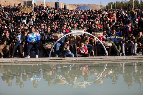 استقبال از قهرمان ورزنه برداری  سهراب مرادی در زادگاهش سده لنجان