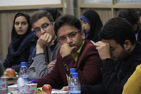 سلسله نشست‌های «اصفهان فردا»/ با حضور جمعی از فعالین دانشجویی دانشگاه های اصفهان