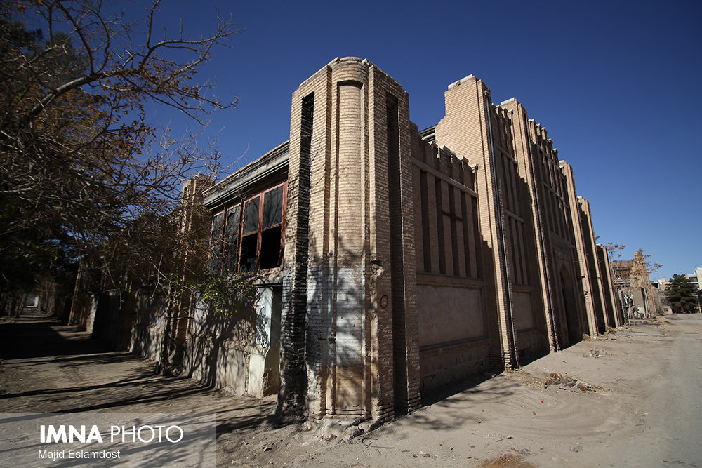 دوران گذار چه تغییراتی در معماری ایرانی ایجاد کرد؟