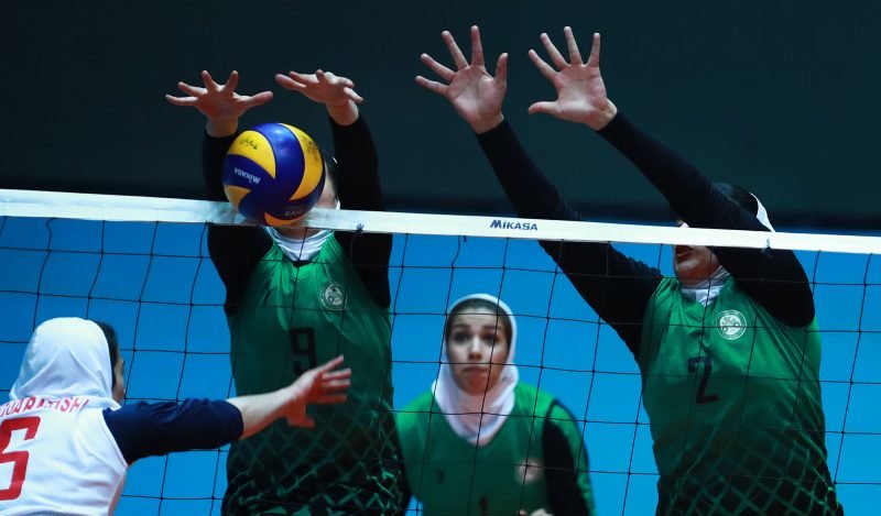 قهرمانی والیبالیست‌های دختر واحد اصفهان در مسابقات دانشجویان استان